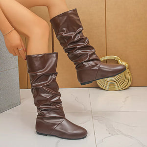 classic boots in Brown with N/A