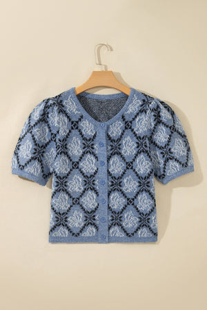 65% regenerated polyester 13% acrylic, 13% polyamide, 6% wool, 3% elastane Care cardigan in dusty blue with regular