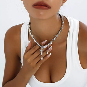 necklace in silver featuring chunky chain and regular fit