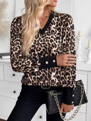 Printed V-neck Long Sleeve T-shirt in houndstooth