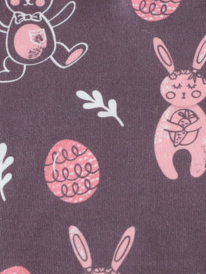 Baby short-sleeve shirt in cotton with a bunny and Easter egg print on a dark background.