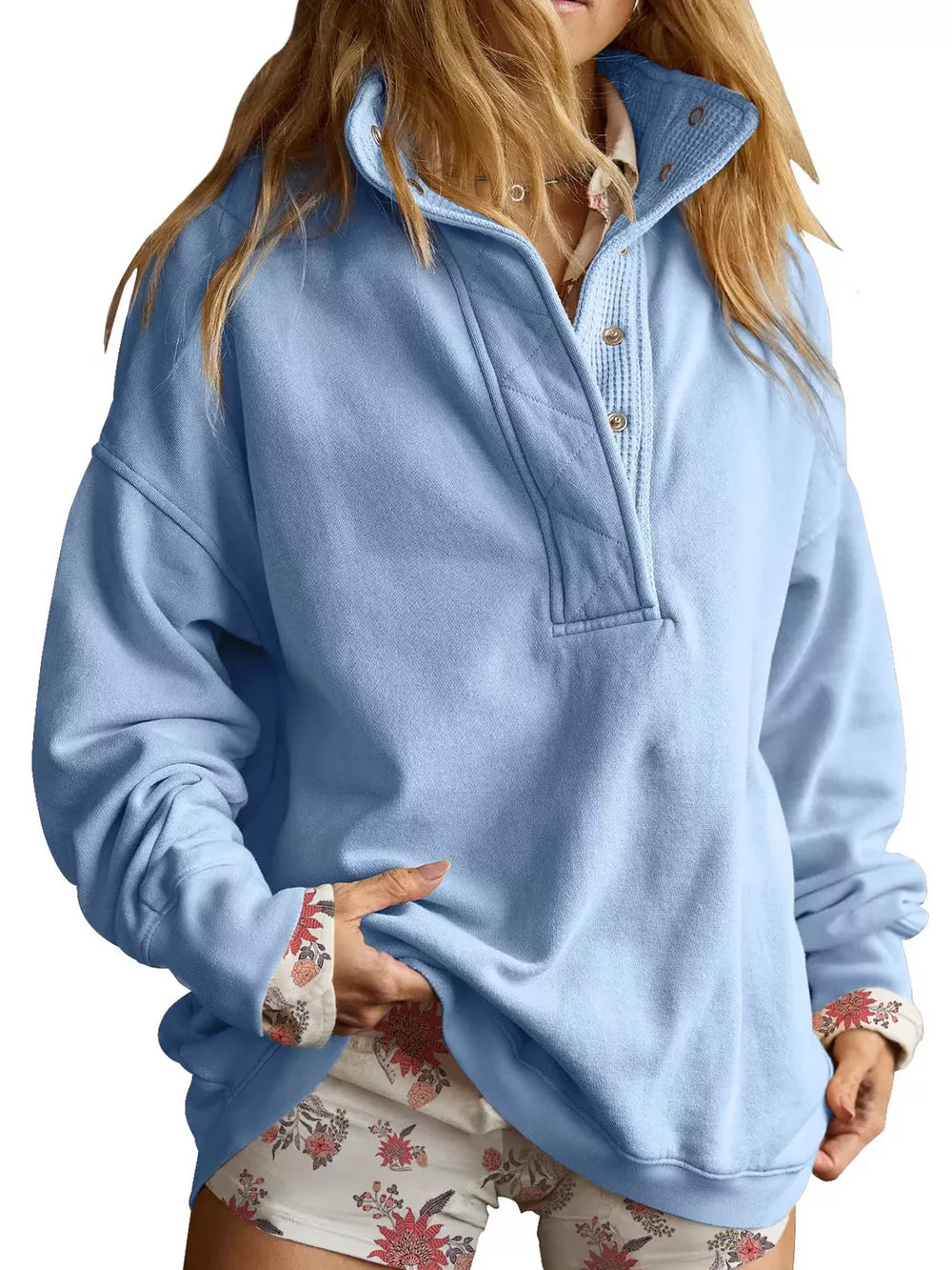 Camel sweatshirt with hip-length and snap
