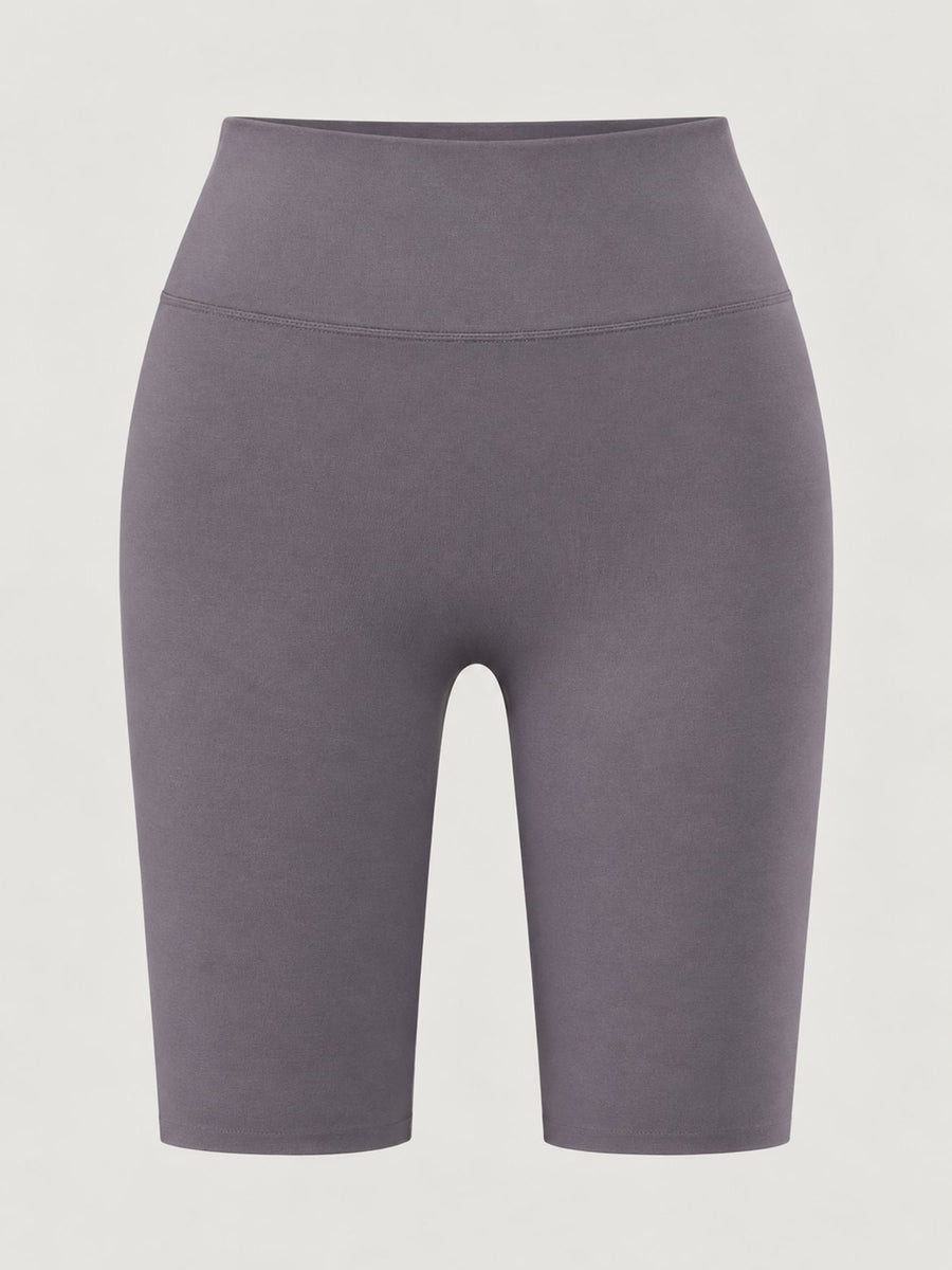 High-Waisted Seamless Compression Active Shorts in black with high-waisted