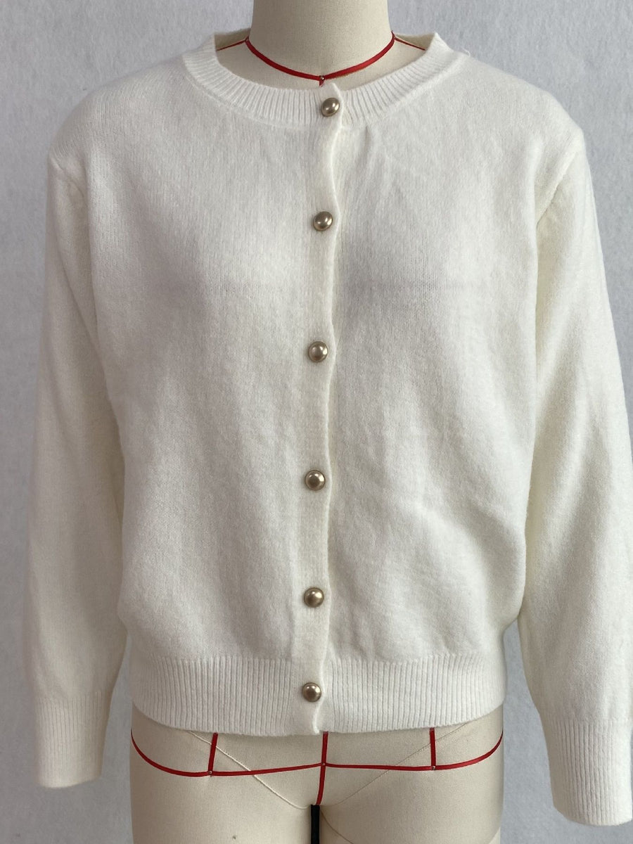 classic cardigan in Pink with round neck