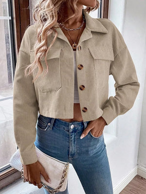 vintage-inspired trucker jacket in Burgundy with collared