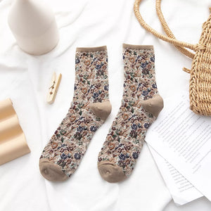 cotton Imported Size &amp socks in cream with regular silhouette