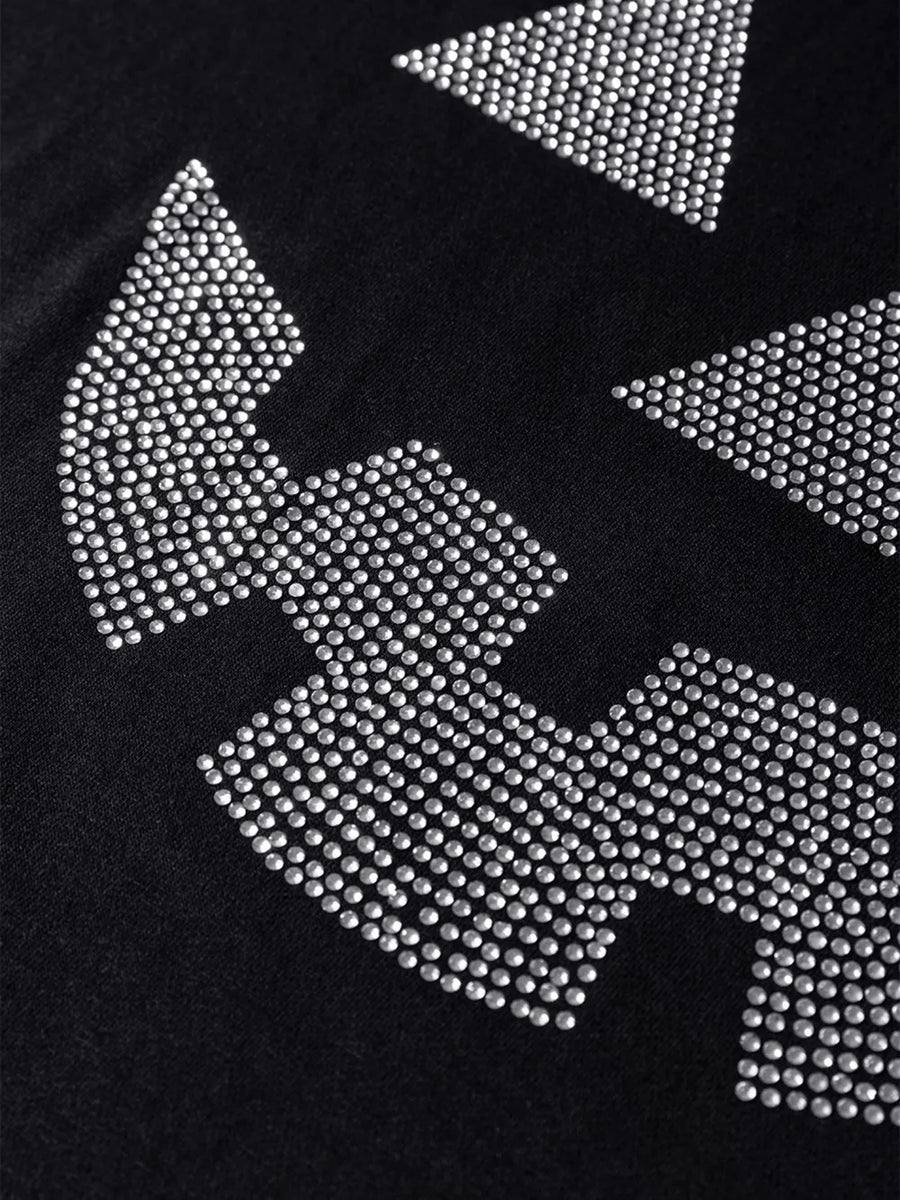 black t-shirt with hip-length and pullover