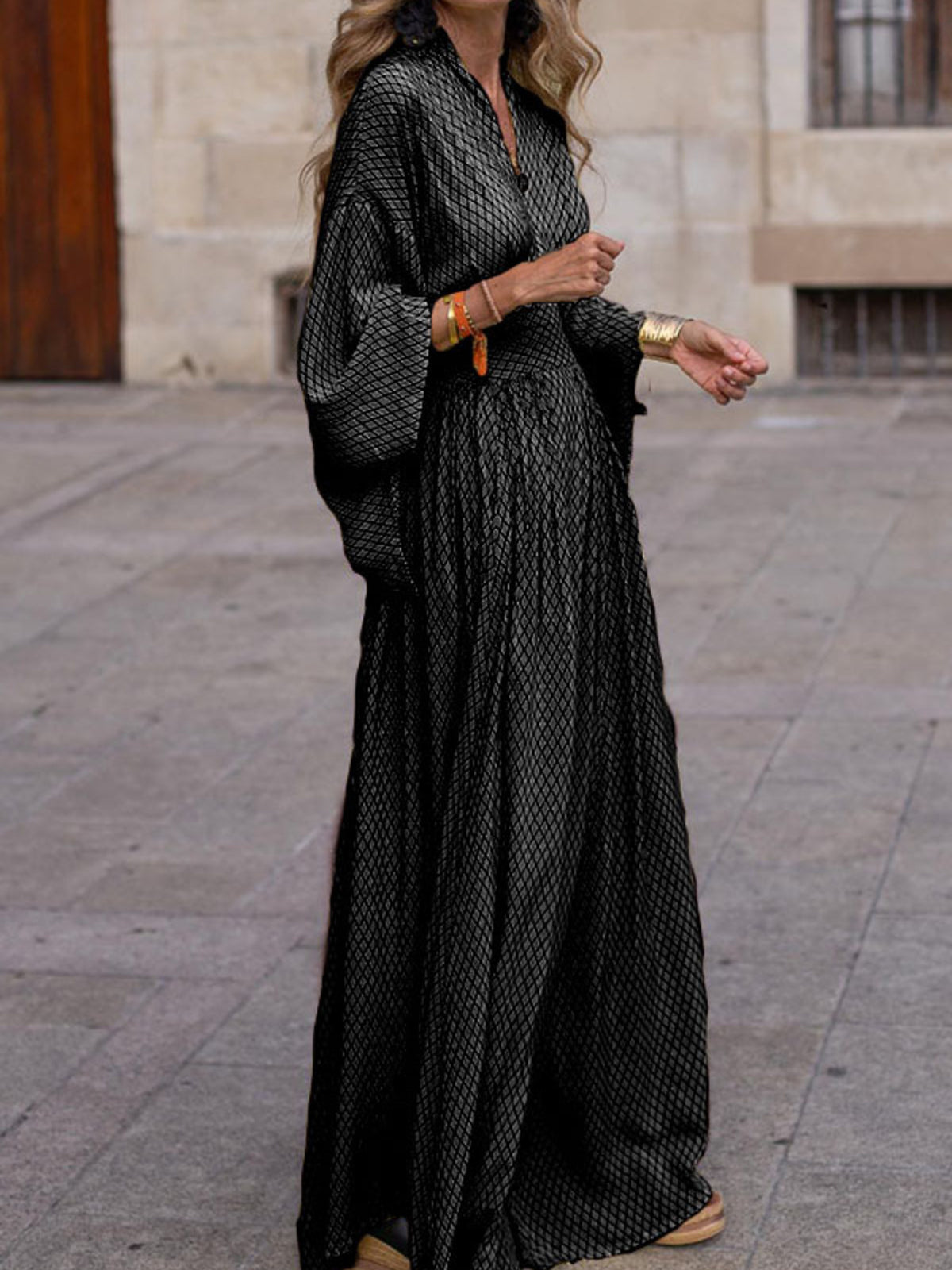 Red Elegant V-neck Maxi Dress With Flowy Sleeves