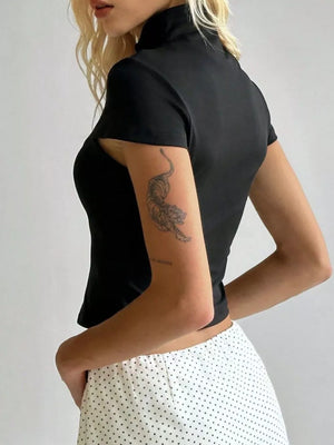 Hook And Eye Front Short Sleeve T-shirt option 6