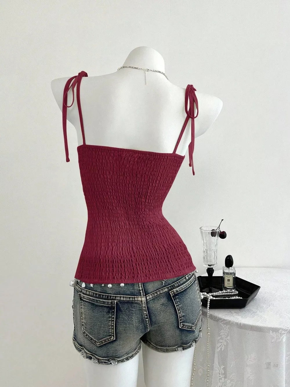 Yellow fitted camisole with square neck