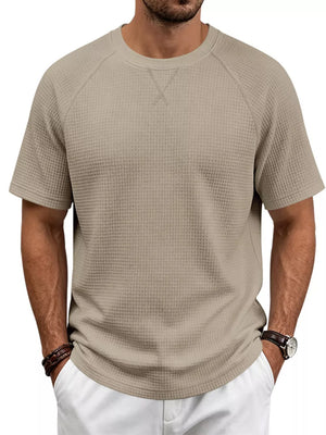 Black t-shirt with stretch and raglan sleeve