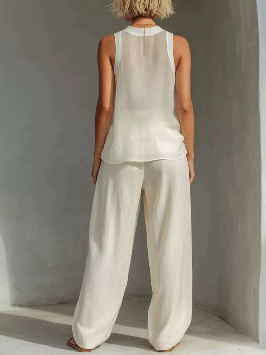 100% polyester Care instructions: Machine wash cold two-piece set in White with relaxed silhouette