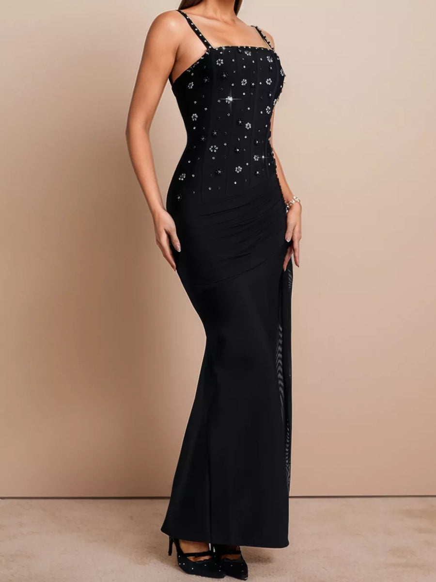 100% polyester Care instructions: Machine wash cold maxi dress in Black with fitted silhouette