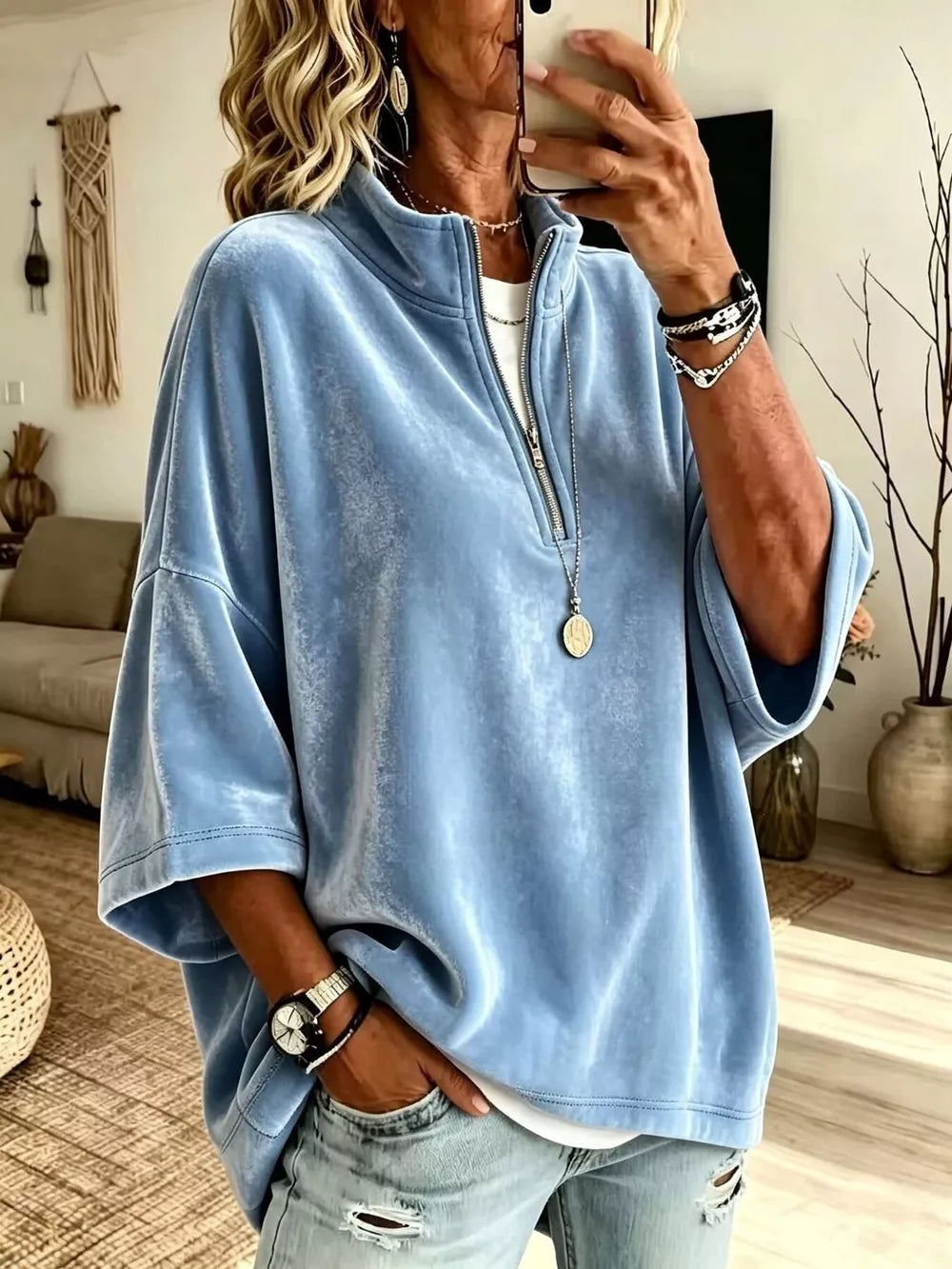 White sweatshirt with stretch and elbow sleeve
