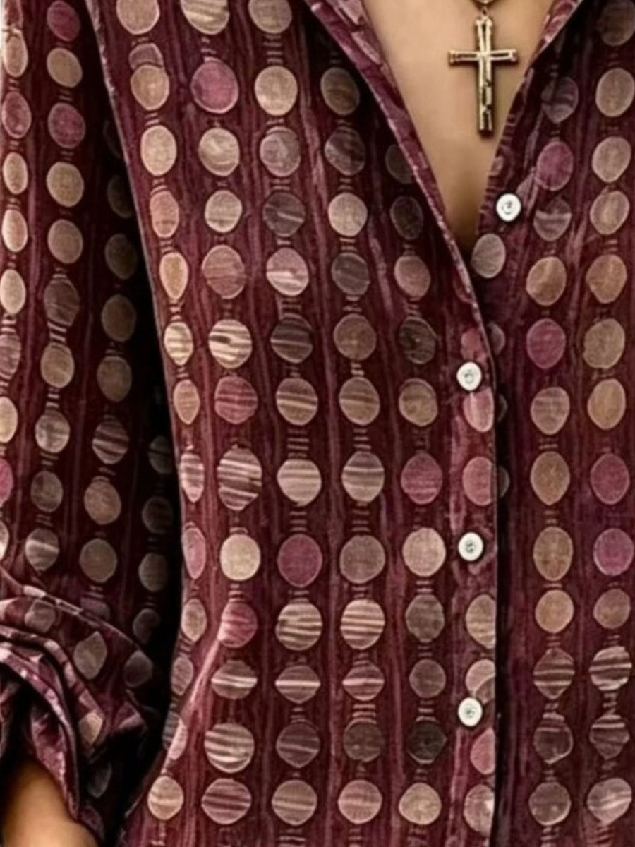 button-up shirt in Burgundy with buttoned and hip-length