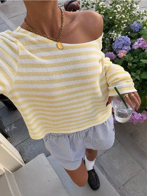 t-shirt in Light Yellow with striped and stretch