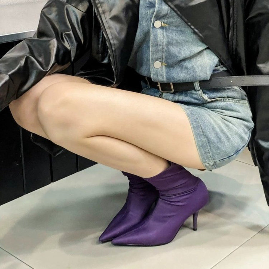boots in Green with pointed toe and ankle-length