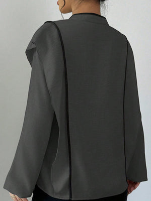 blouse in Dark Gray with decorative button and hip-length