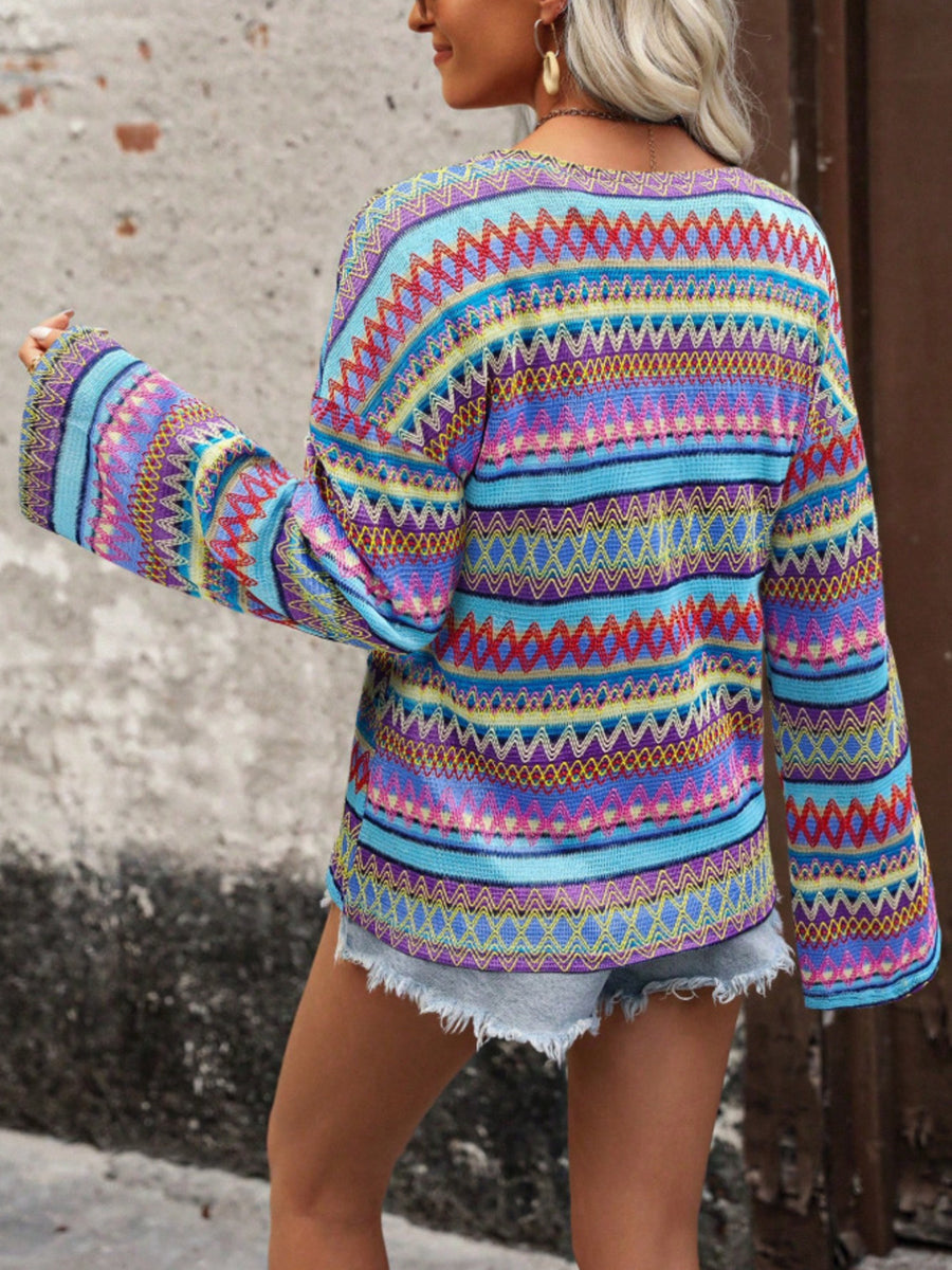 blue regular pullover sweater with crew neck