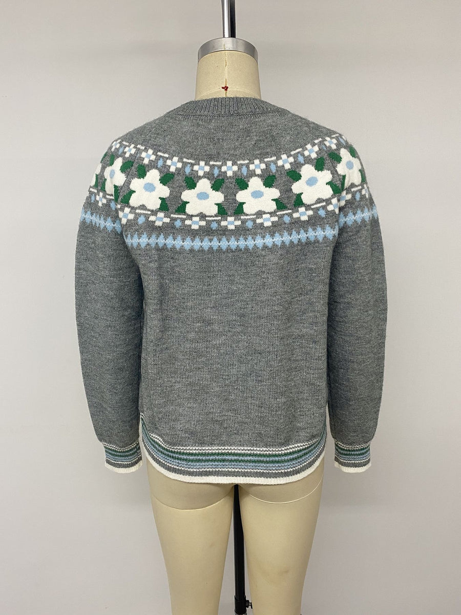 pullover sweater in white