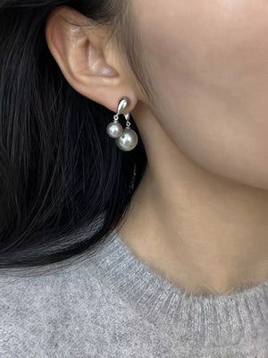earrings in silver featuring drop design and drop fit