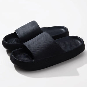 Black textured cloud slides slippers with thick soles